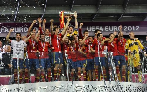 西班牙足球欧洲杯夺冠（西班牙欧洲杯最好成绩）